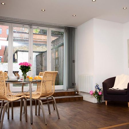 Apt 1, Trafalgar Square 1St Floor By Indigo Flats London Eksteriør billede